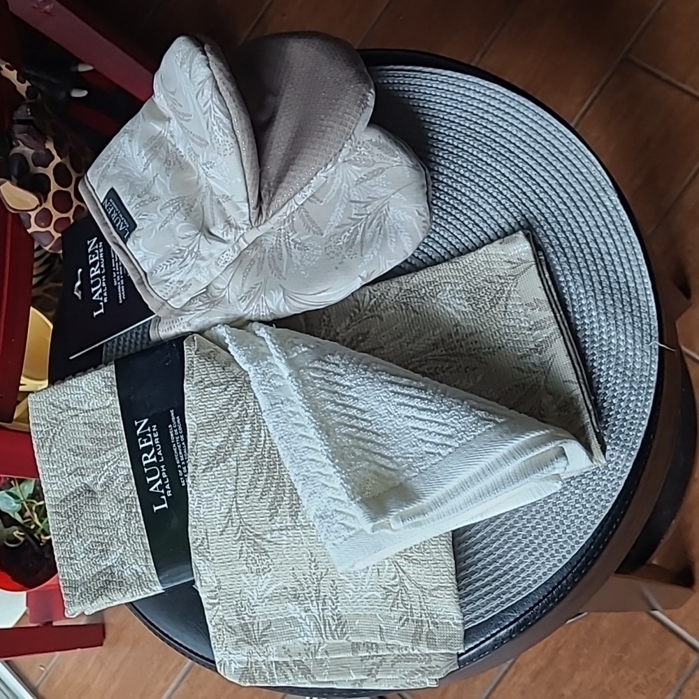 Ralph Lauren Kitchen Towels & Mini Mitts